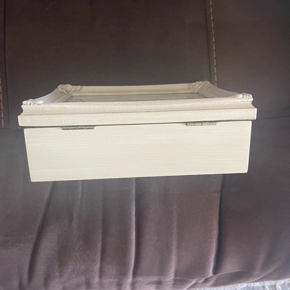 Paris decorative box. Paris Fabric inside - Picture 3 of 4